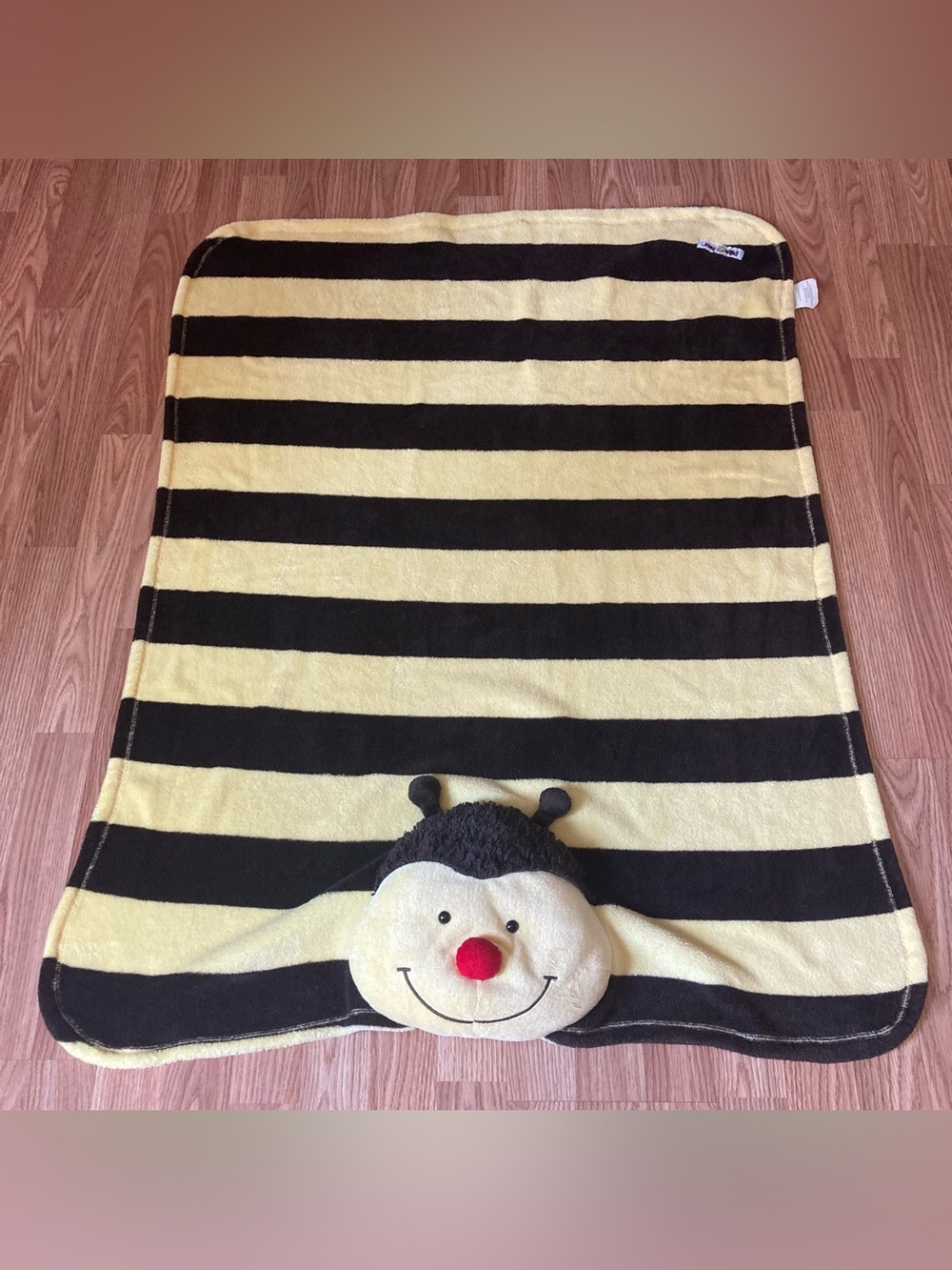 Pillow Pets Bumblebee Blanket 2010 Yellow Brown Commonwealth Toy HTF 47 x 35